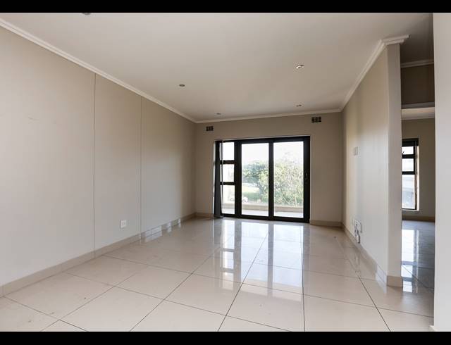 2 BEDROOM APARTMENT FOR SALE IN UMHLANGA CENTRAL
